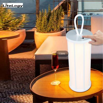 China Portable aluminium metal candle lantern rechargeable battery handhold lamp lampshades for chandelier for sale