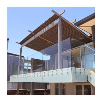 中国 Clear Standoff Glass Railing With 12mm Thickness Frameless Balcony Railing 販売のため