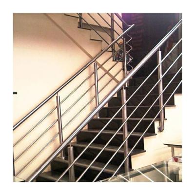 中国 Stainless Steel Rod Stair Railing Systems With Rod Balustrade Poles 販売のため