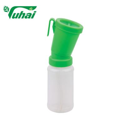 China Farms Medicated Dip Cup Reflowable Teat Dip Not For Cows , 92g Green 300ml Foaming Teat Dippers for sale