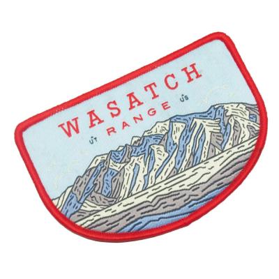 China Fashion Brand Name Logo Design Label Woven Custom Wholesale Viable Poker Damask Pleat Woven Patches for sale