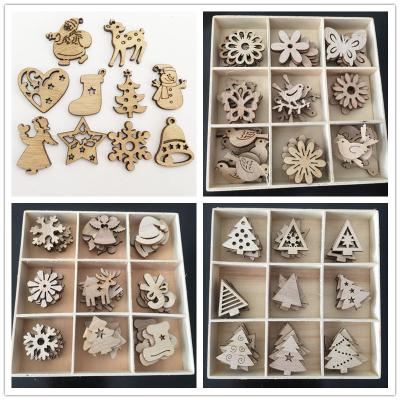 China Retro Festival Decoration Hot Sale Natural Wooden Christmas Tree Cartoon Shaped Hanging Ornaments for sale