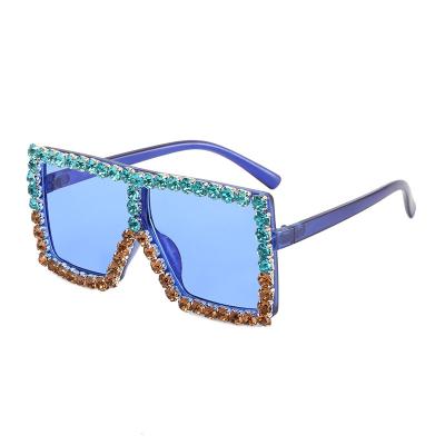 China Fashion Sunglasses 2021 Oversized Square Rhinestone Children's Sunglasses Diamond Spectacles For Kids New Trendy Girls' Sunglasses For Girl for sale