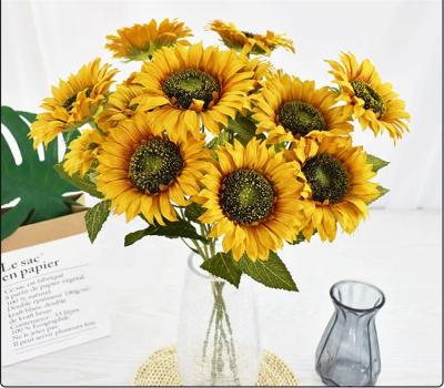 China Silk Artificial Sunflower Wedding Decoration Sun Flower Bouquet Eco - Friendly High Quality for sale