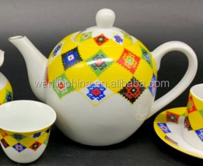 China Factory Sale Viable Arabic Style Flower Design Popular Porcelain Teapot Round For Drinking Items for sale