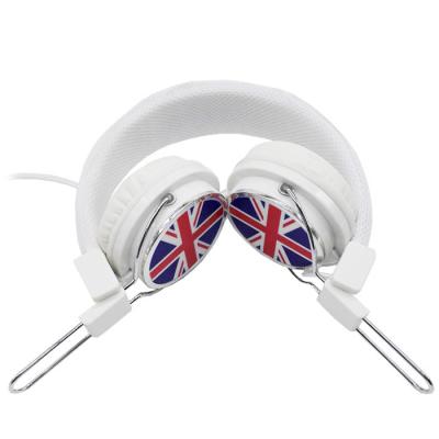 China Full Color Printed England White Flag Headband Low Price Color Super Bass Stereo Earphone With Microphone for sale