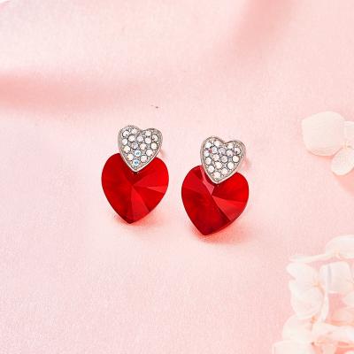 China Antioxidation 925 Women's Stud Earrings Valentines Day Brass Shaped Jewelry Gifts Sterling Silver Crystal Love Heart For Her for sale