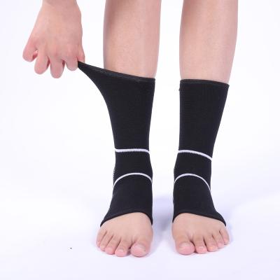 China Soft Warm Design Elastic Ankle Brace Unisex Adjustable Knitting Nylon High Ankle Brace For Sports for sale