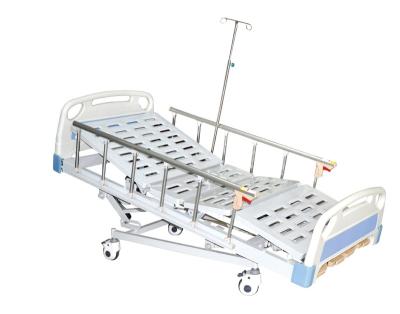 Cina Manual Easy Operate Furniture Wholesale Hospital Bed Stainless Steel Adjustable 3 Function Manual Medical Bed With Wheels in vendita