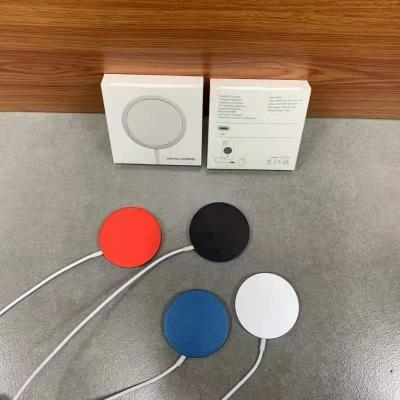 China Newest Ultra Thin Magnet Charger PD 15W Wireless Charger For Phone PD Charging for sale