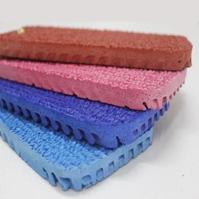 Κίνα Polyurethane Resin Materials Used In Athletic Flooring 29% Rebound Value προς πώληση