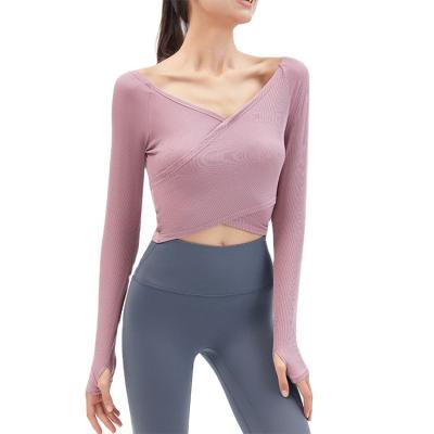 China Sustainable Yoga Wear Women's Autumn/Winter Beautiful Cross Back Fitness Blazer Fitness Sexy Long Sleeve Short Yoga Top for sale