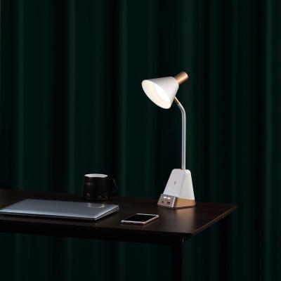 China New Design Wireless Charger Metal Desk Lamps Table Lamp Wireless Charger Lamps with USB and USB-C Reading Outlet for sale