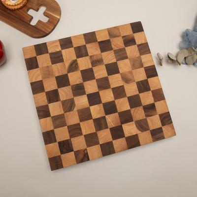 China Sustainable Acacia Chess Pattern Natural Wood Platter Cheese Chopping Block Unique Design Cheese Wooden Chopping Board for sale