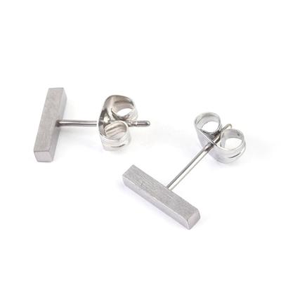 China Lead Free Nickel Free No Allergy Tasty Women Titanium Cartilage Piercing Earrings Mini Bar Stud Earrings Hypoallergenic Cheap Body Jewelry for sale