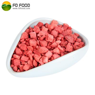 China Lujia Freeze Dried Strawberry Dried Cube 5*5mm or Strawberry Freeze Dried Dies 10*10mm with Sugar Bulk Freeze Dried Strawberry for sale