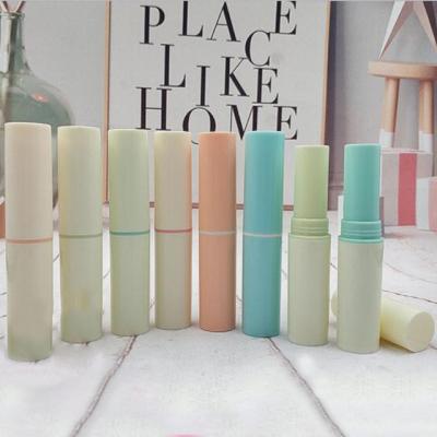 China Lipstick Filling Hot Sale Free Samples Round Empty Lipstick Tube Packaging Private Colored White Lipstick Tube for sale