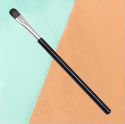 China New Style 1pcs Wholesale Hot Silky Soft Concealer Brush Concealer Eyeshadow Foundation Contour Base Makeup Brush for sale