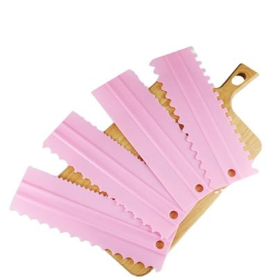 China Viable Bakeware Tools Scraper Blades Butter Cream Cake Comb Baking Smoother Scraper for sale