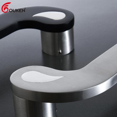 China Modern Custom High Quality Modern Stainless Steel Pull Handle For Interior Doors Hotel Room Main Door Handles for sale