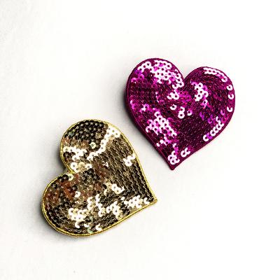 China Hot Selling Heart Shaped Shoe Buckle Accessories Ladies Fashion Booch For Girls for sale