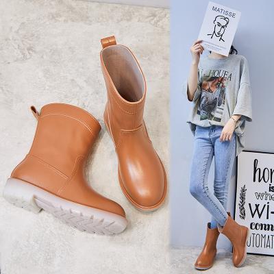 China Fashion Trend Professional Manufacturer Women's Rain Shoes Waterproof Anti-slip Rain Boots Rubber Shoes Pvc Water Shoes Waders for sale