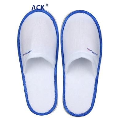 China Lightweight Hotel Disposable Slippers Customized Logo Hotel Bathroom Slipper for sale