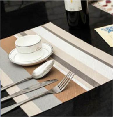 China Traditional Stunning Heat Resistant Tension Resistant Washable Durable Table Mat Placemat For Kitchen Table for sale