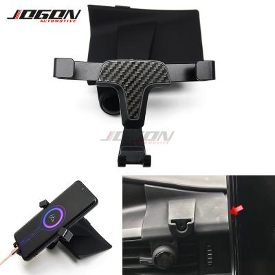 China Carbon Fiber Look Car Gravity Phone Holder Air Vent Dash Mount Mobile Holder For Ford Explorer U625 2019+ Phone Bracket Accessories for sale