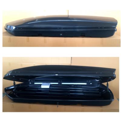 Chine RB500 SUNSING Universal Car Roof Box pour les voyages Double système de verrouillage latéral à serrage rapide Surface en carbone Choisissez une voiture compatible à vendre