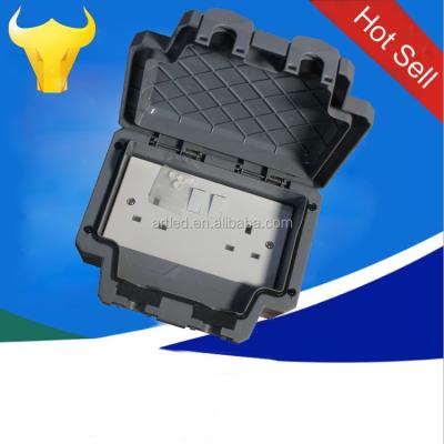 China Commercial 2 Band Switched IP66 13Amp 240Volt UK Storm Proof Waterproof Socket for sale