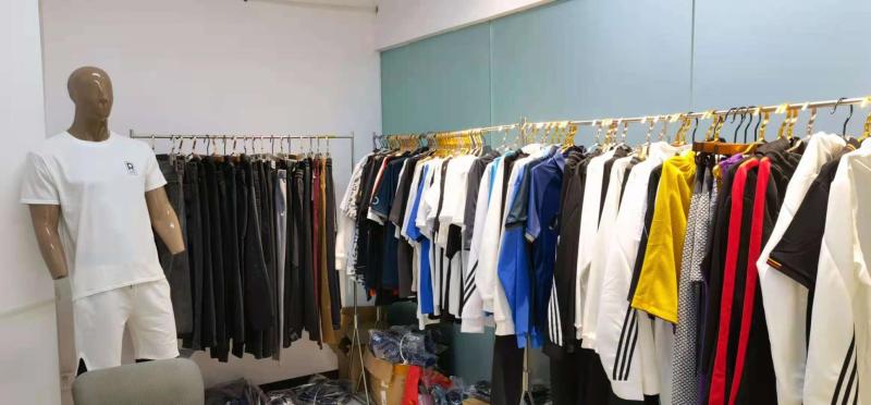 Verified China supplier - Guangzhou Yingling Clothing Co., Ltd