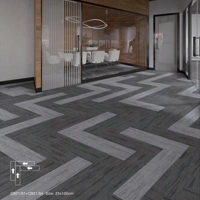 China 50x50cm Medium Pile Abstract Pattern Custom Carpet Tile for Modern Home Office Design for sale