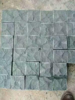 China Natural Exterior G684 Granite Paving Stones , Granite Stepping Stones for sale