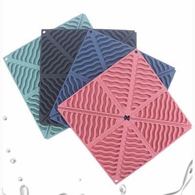 China Durable Folding Heat Proof Mat Scald Preventing Pad Coasters Dining Table Non-Slip Soft Place Mat for sale