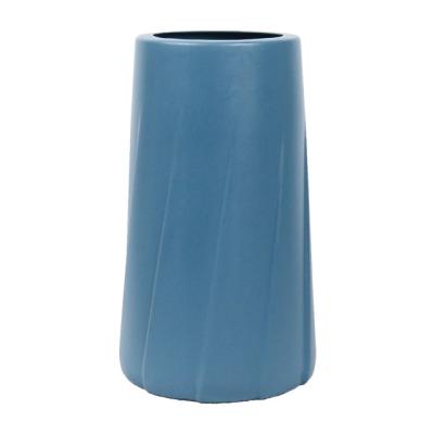 China Durable Material Custom Modern Multiple Sizes Nordic Creative Stylish Portable Round Plastic Vase for sale