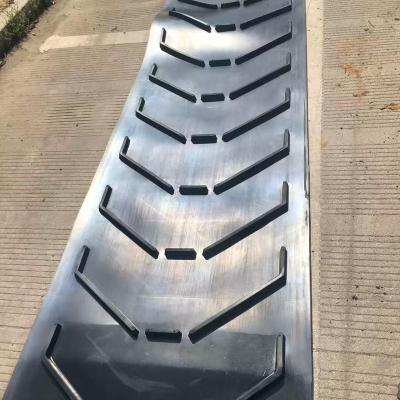 China V Pattern Chevron Rubber Conveyor Belt For Industrial Thickness 100m Length Ep200 15mpa 20mm Good Quality for sale