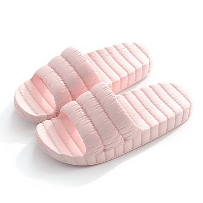 China Lightweight and skidproof the most professional and design customized logo light EVA beach slipper for sale