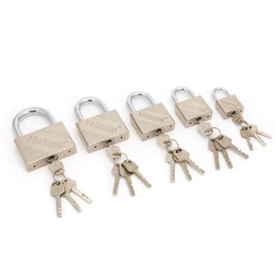 China Iron Makers Point Sale 40 Mm Short Shackle Square Form Key Storage Security Padlocks for sale