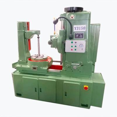 Cina Y3150 Mechanical Gear Hobbing Machine for Sale with mould 6 in vendita