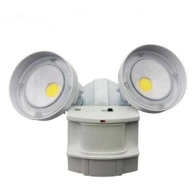 China Double Head 3 Time Delay Motion Sensor 20w Security Model Outdoor Wall Mounted Led Flood Light Outdoor for sale