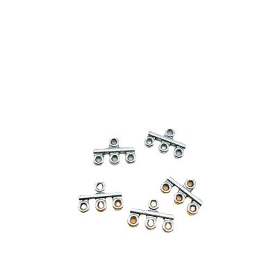 China XUE YI factory FASHION Four Ring Arrangement Ring Empty Bracket Clasp Alloy Jewelry Making Accessories for sale