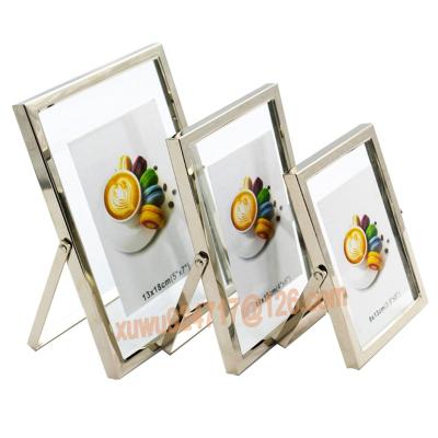 China Flower Plant Specimens Retro Luxury Modern Metal Photo Frame DIY Dry ​​Glass Alloy Photo Frame for sale