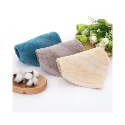 China 2021 Soft Plain Water Small Square Dish Wash Towel Comfortable Child Safe Absorption for sale