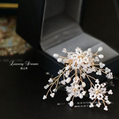 China Classic Handwoven Flower Brooch Female Fairy Crystal Delicate Pearl Brooch Pin Dress Accessorize for sale