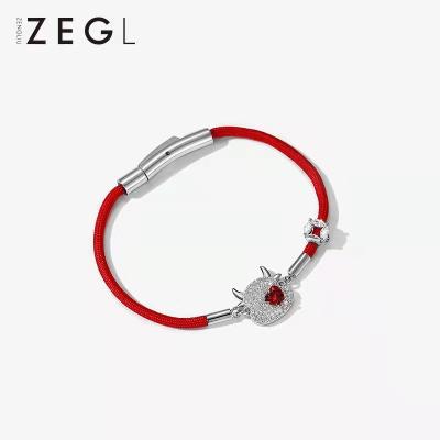 China CLASSIC Year Of Ox Love String Red Bracelet Minority Design SpongeBob Bracelet Female Hand Jewelry for sale