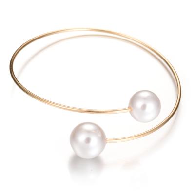 China Eco-Friendly Custom Fashion Jewelry Pearl Cuff Bracelet Personalized Bracelet Jewelry Gift For Women's Day for sale