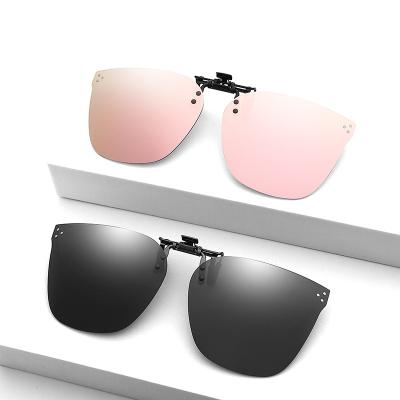 China 2022 fashion sunglasses display new fashion men and women's sunglasses polarized clip on sunglasses metal for sale