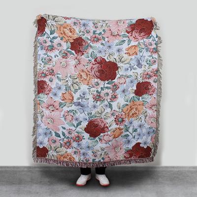 China PORTABLE Woven Tapestry Blanket Custom 100% Cotton And Polyester Shedding Soft Surface Throw Woven Blanket With Drawing for sale