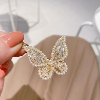 China Women Girl Alloy Soft Shine Full Rhinestone Rhinestone Pearl Butterfly Hair Pins Hair Clips Claw Clips for sale